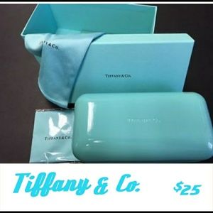 👓Tiffany & Co. NWB Glasses Case